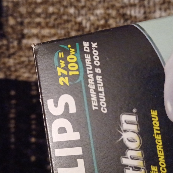 $4 Add-on New Philips Marathon Bulb (27 w = 100 w) - Picture 7 of 7